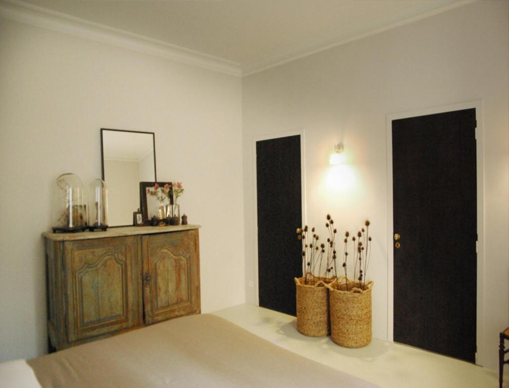 Monte Arena Bed & Breakfast Montaren-et-Saint-Mediers Luaran gambar