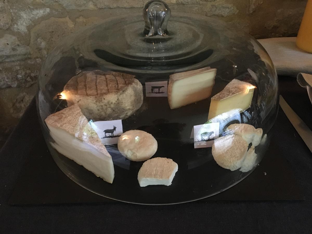 Monte Arena Bed & Breakfast Montaren-et-Saint-Mediers Luaran gambar